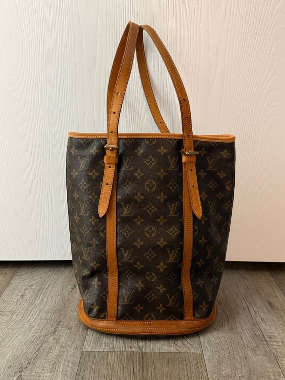 Authentic Louis Vuitton GM Bucket Bag